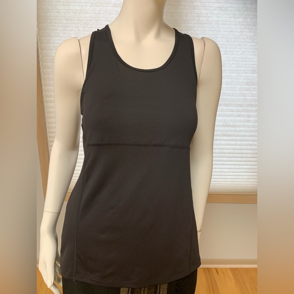 Fila Black Workout Exercise padded Top
Size S Like New - Picture 1 of 5